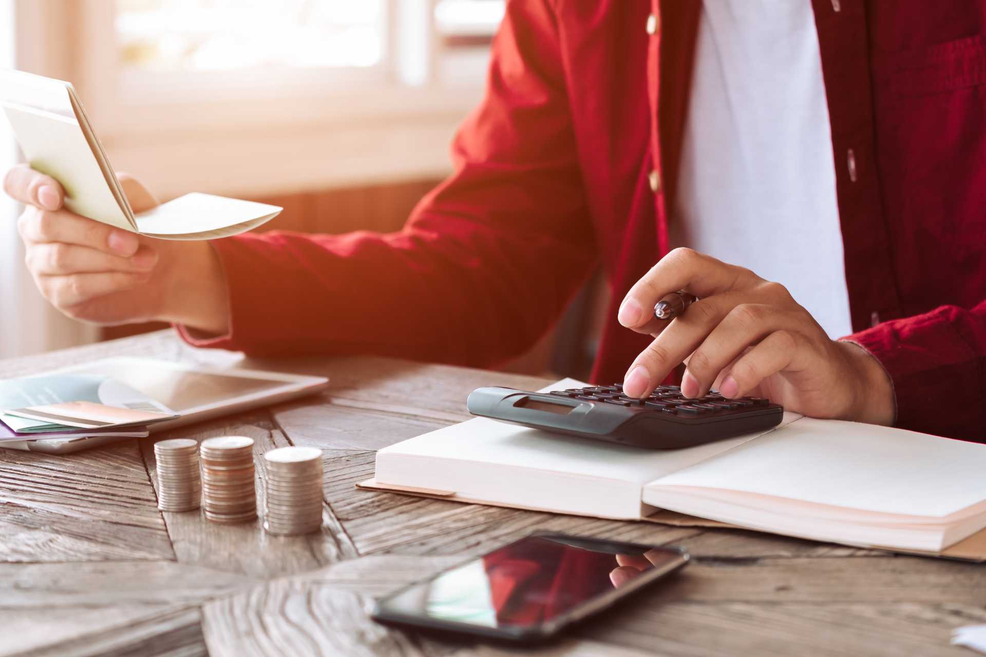 How to Budget Smartly for Your Roof Replacement Project - Profile Roofing